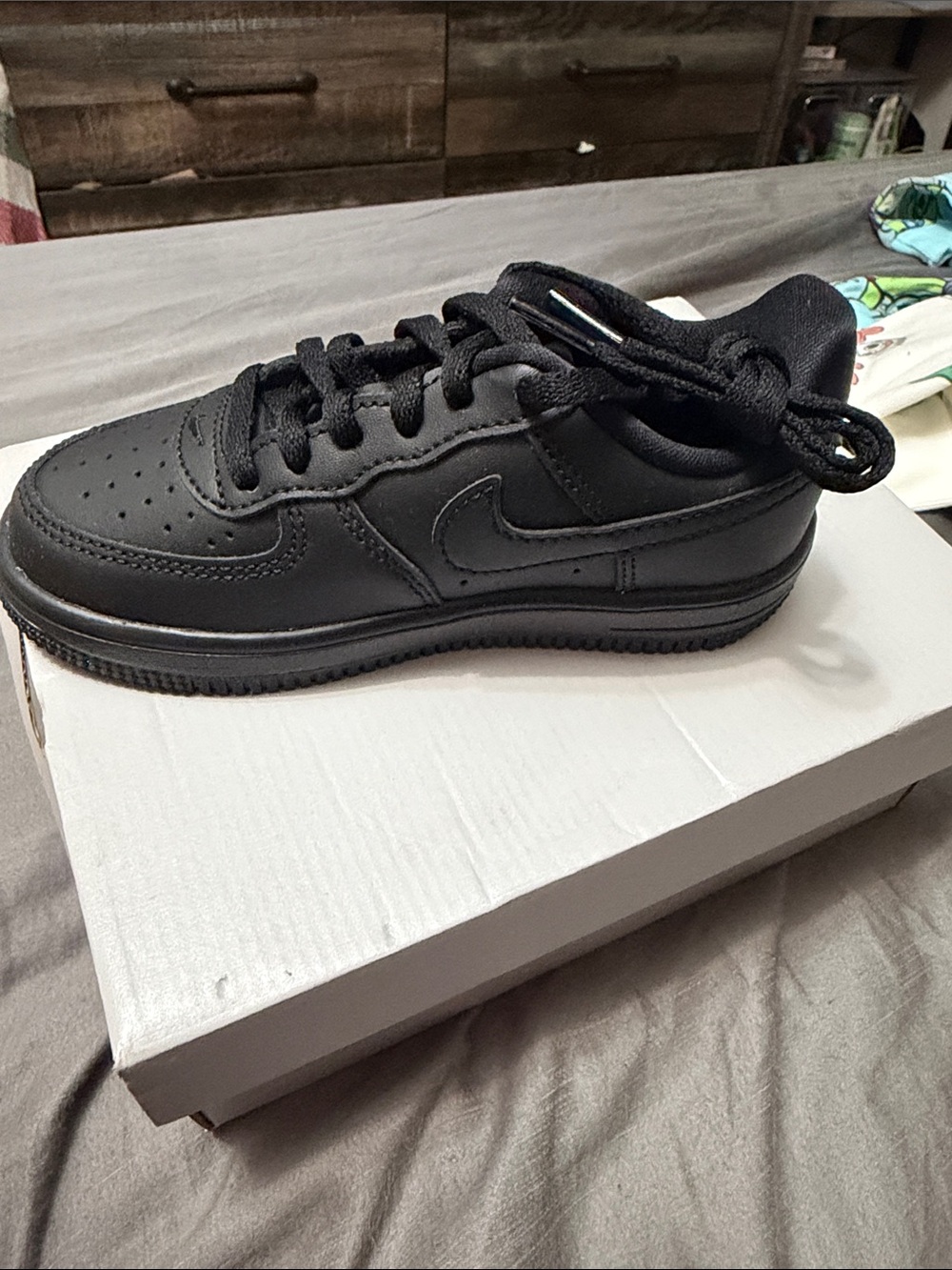 Nike force 1 low lace  11.5 C